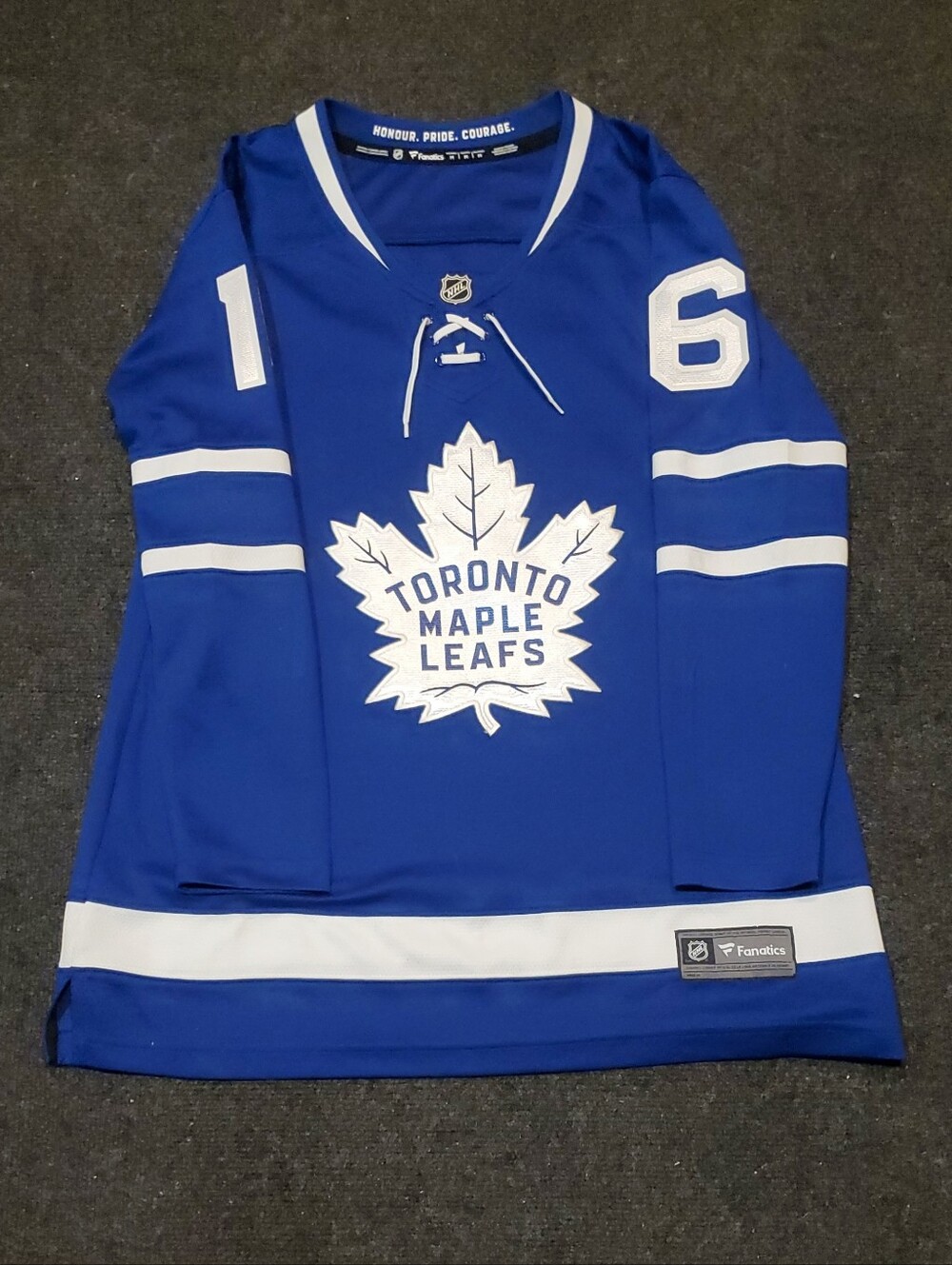 NHL Authentic Fanatics Toronto Maple Leafs Mitch Marner Jersey....🏒